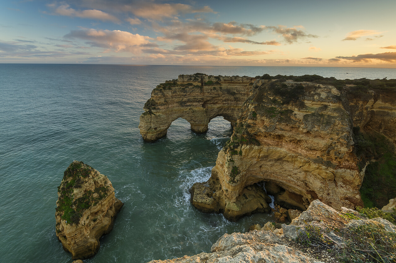 #220809-1 - Double Arch, Praia de Marinha, Caramujeira, Lagoa, Algarve, Portugal