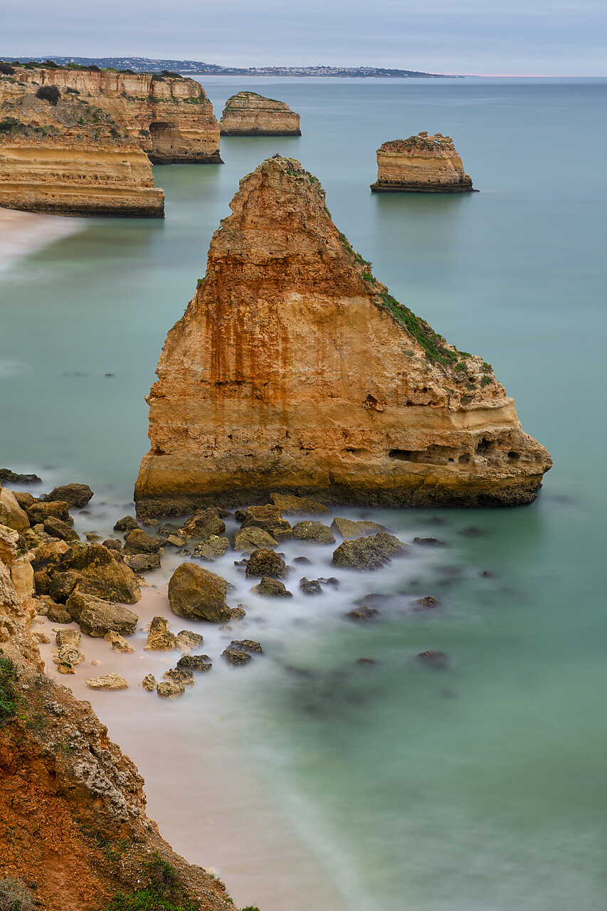 #220814-2 - Sea Stacks, Praia de Marinha, Algarve, Portugal