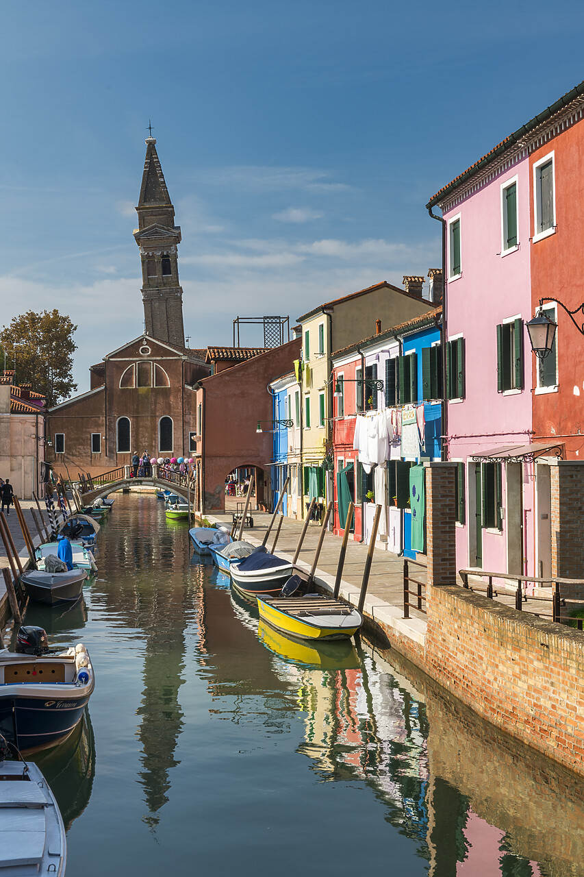 #220818-2 - Leaning Church Tower & Colourful Houses,  Burano, Venice, Italy