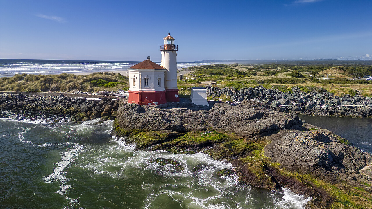 #240310-1 - Coquille River Lighthouse, Bandon, Oregon, USA