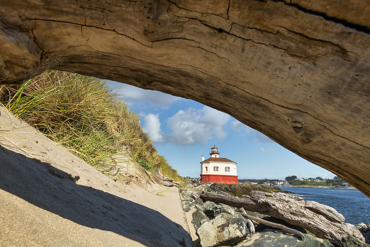 #240312-1 - Coquille River Lighthouse, Bandon, Oregon, USA