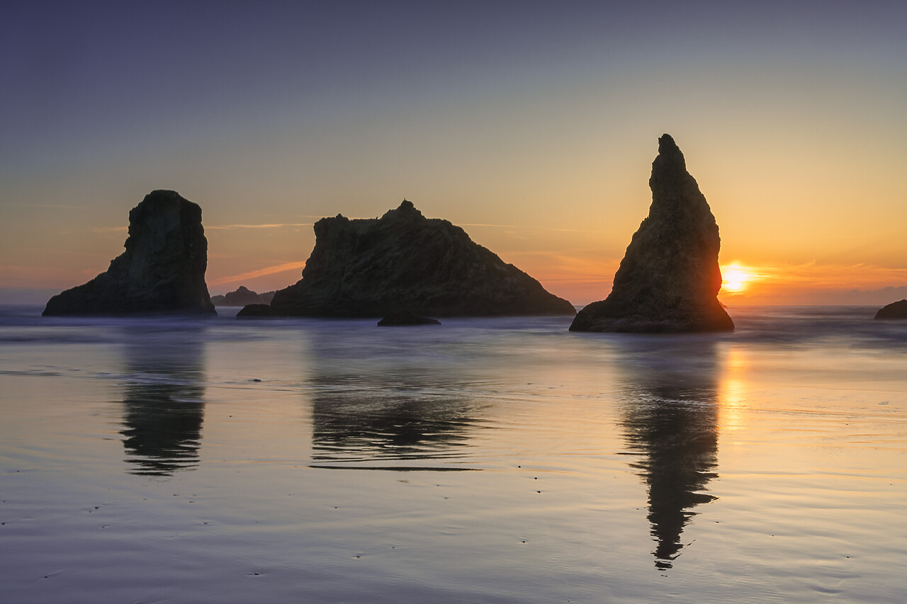 #240316-1 - Sea Stacks at Sunset, Bandon Beach, Oregon, USA