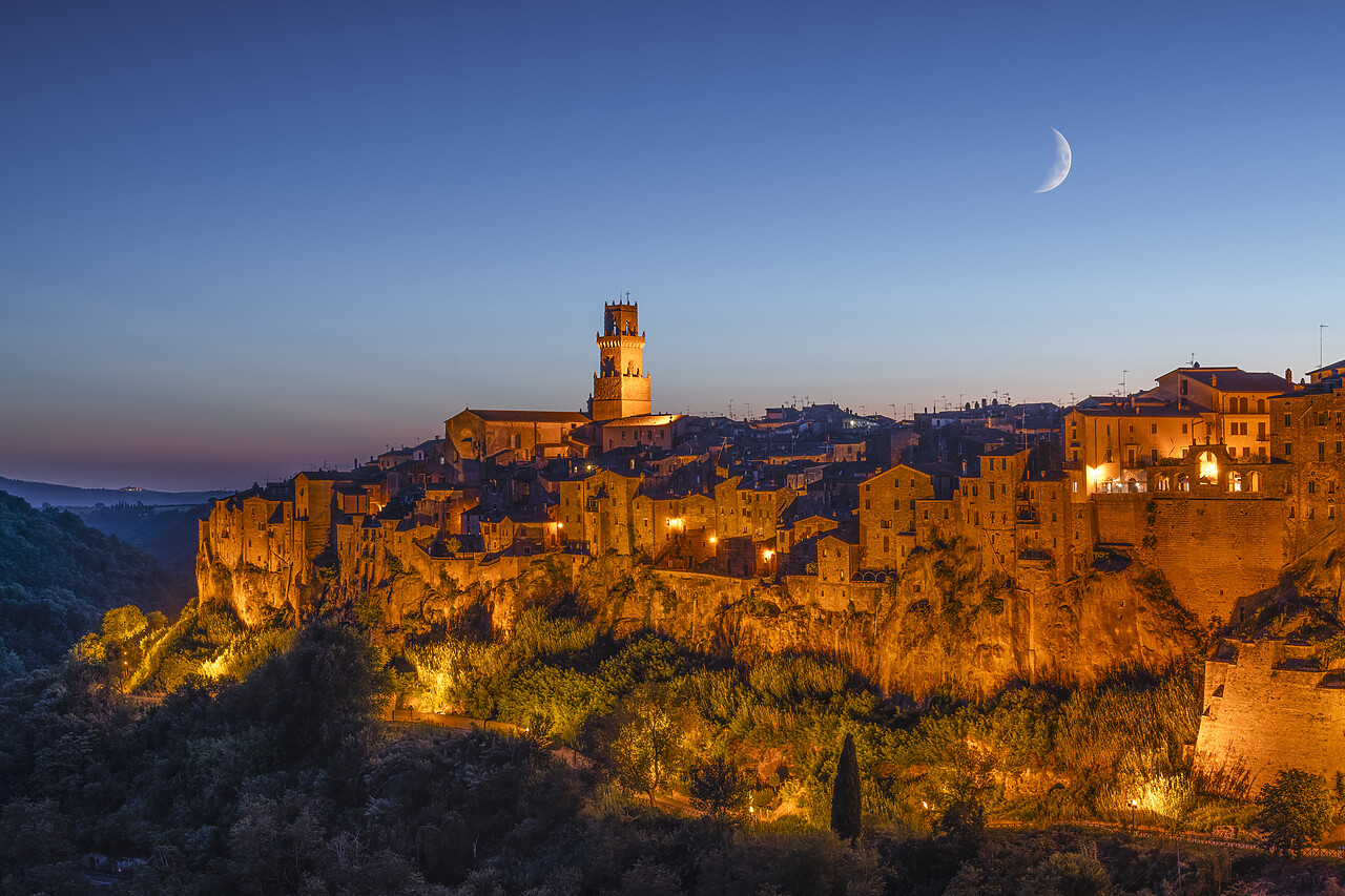 #240407-1 - Crescent Moon over Pitigliano, Tuscany, Italy