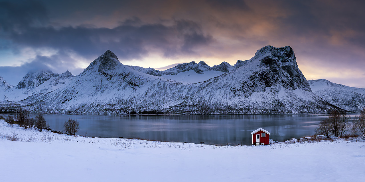 #400076-2 - Red Boat House along Bergsbotn Fjord, Senja, Norway