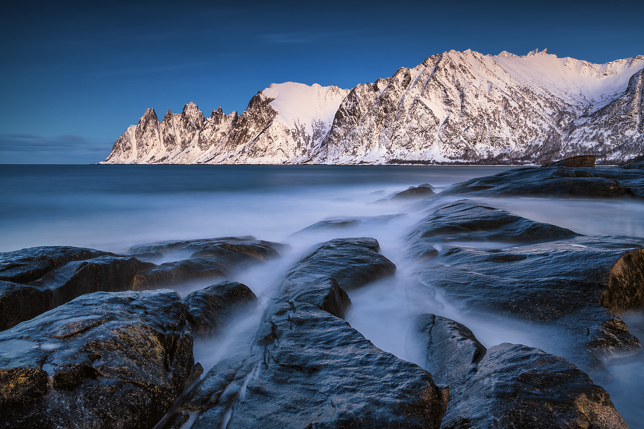 #400089-1 - Devil's Jaw, Senja, Norway