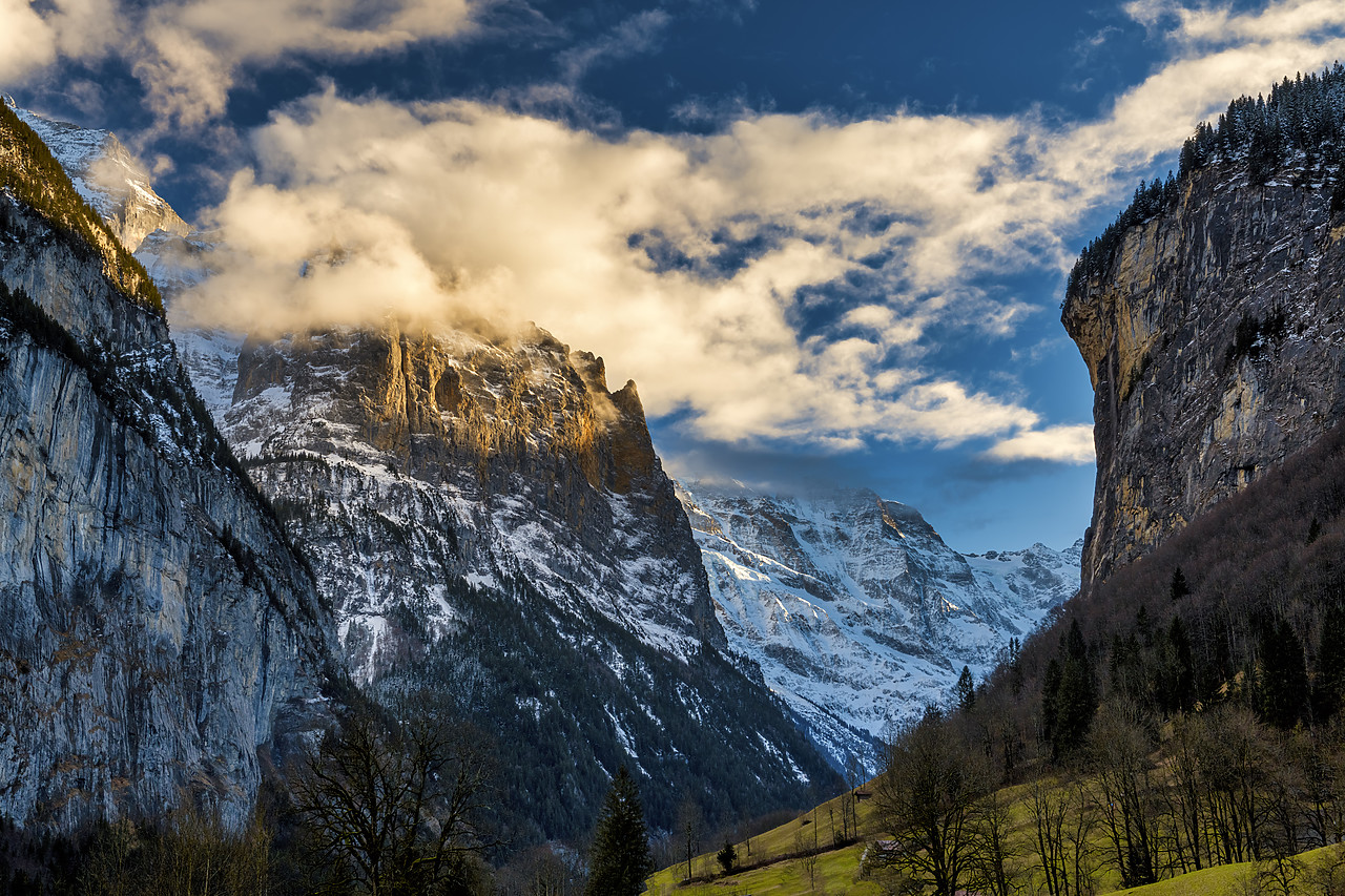 #400094-1 - Lauterbrunnen, Berner Oberland, Switzerland