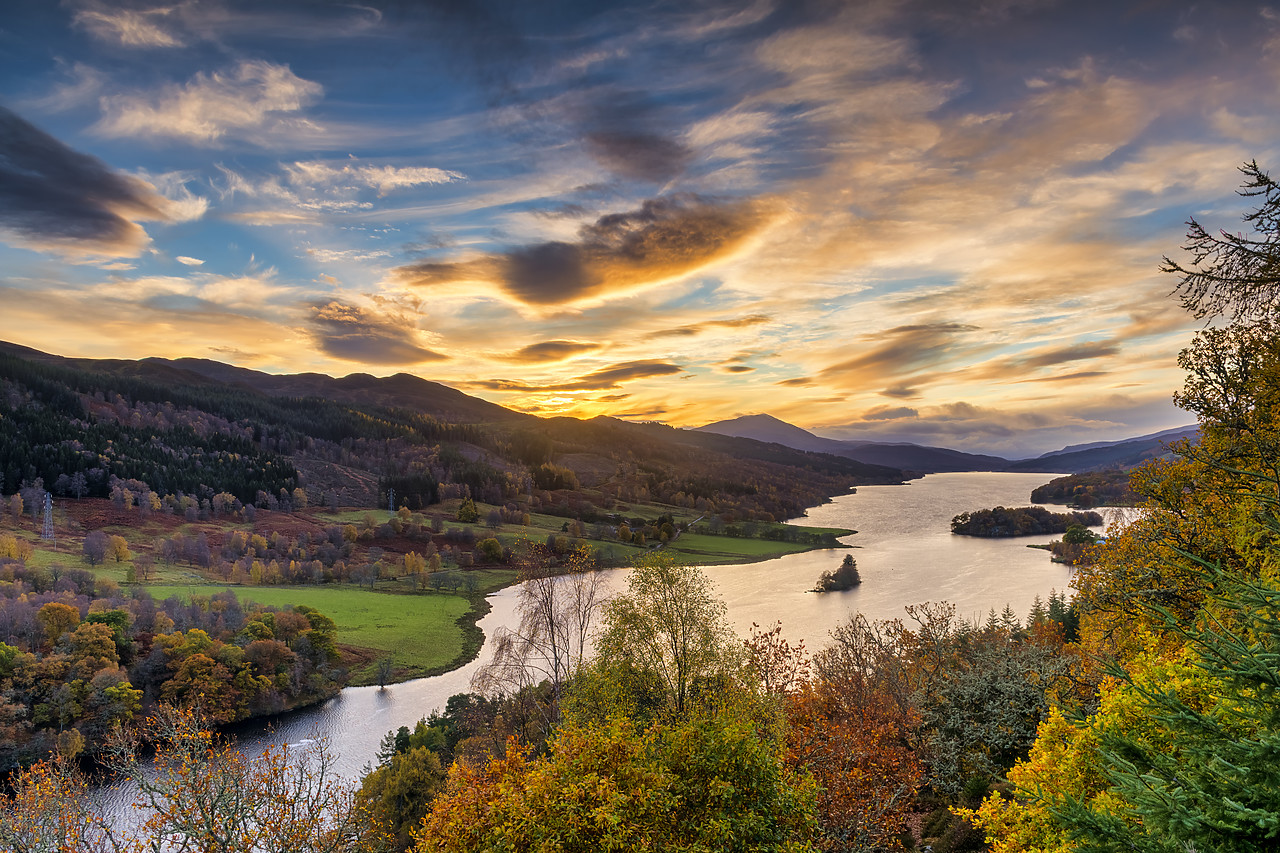 #400248-1 - Queen's View at Sunset over Loch Tummel in Autumn, Perth & Kinross, Scotland