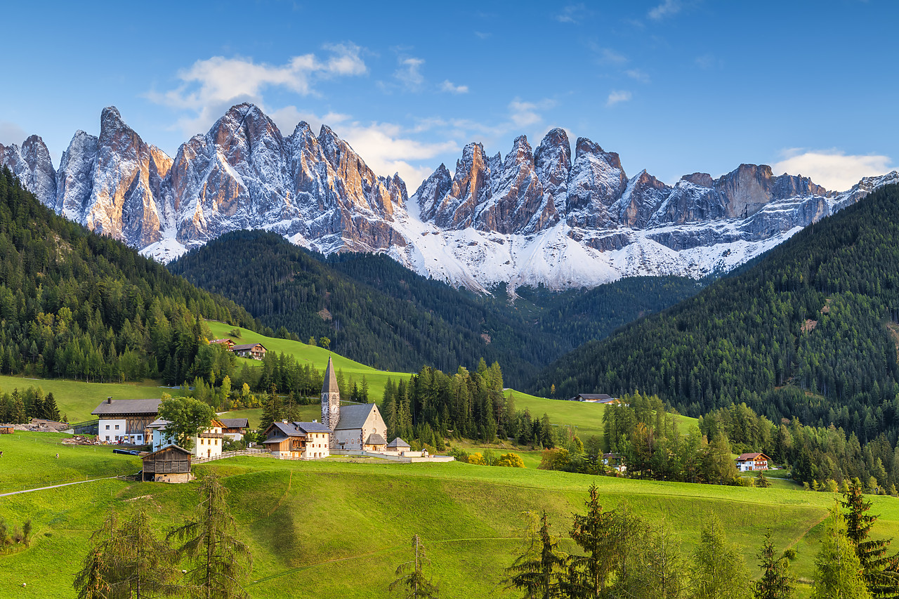 #400343-1 - St. Magdalena, Val di Funes, Dolomites, South Tyrol, Italy