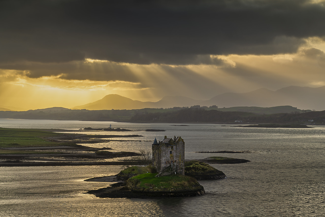 #410467-1 - Sunrays over Castle Stalker, Appin, Argyll & Bute, Scotland