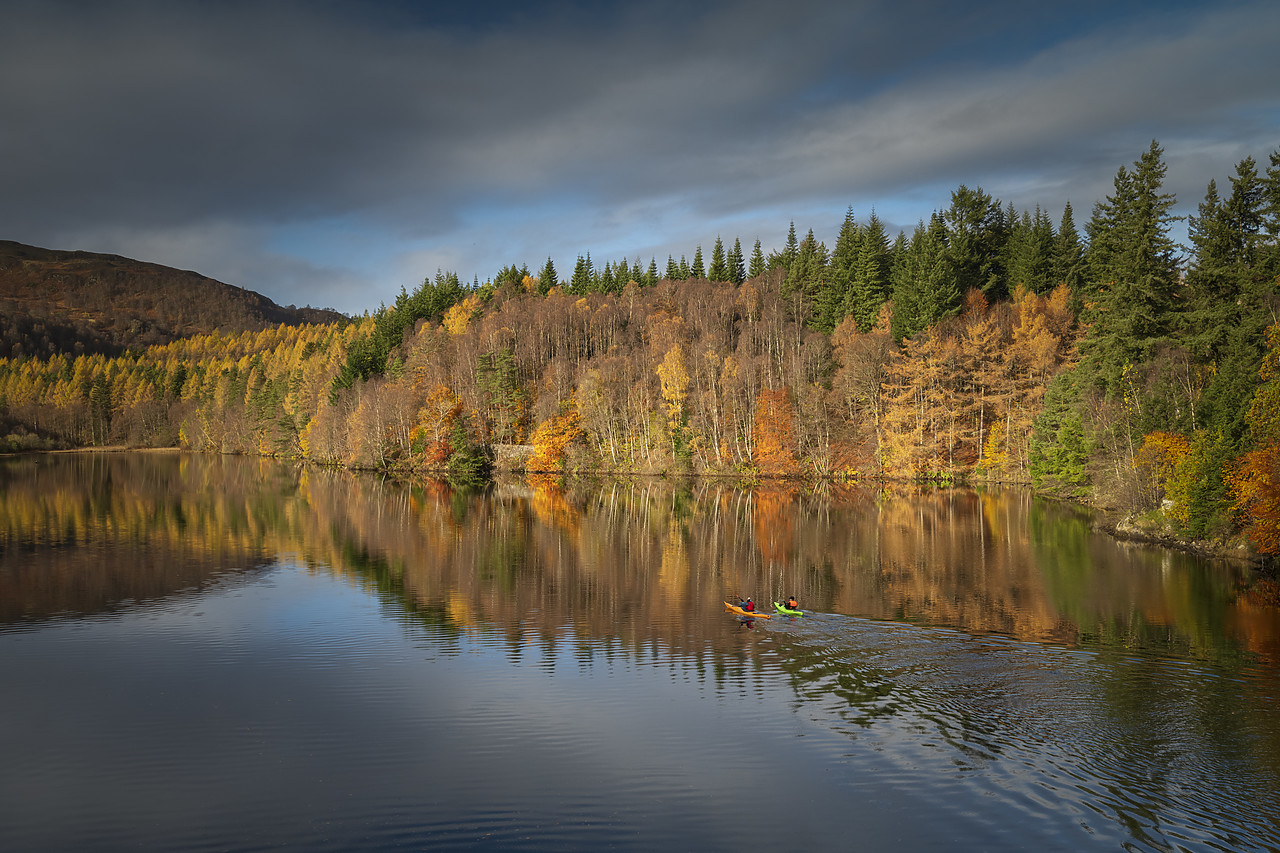 #410478-1 - Kayakers on Loch Faskally in Autumn, Perthshire, Scotland
