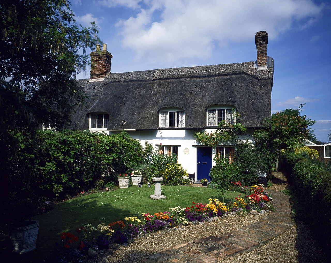 #881538-1 - Thatch Cottage & Garden, Brook, Norfolk, England