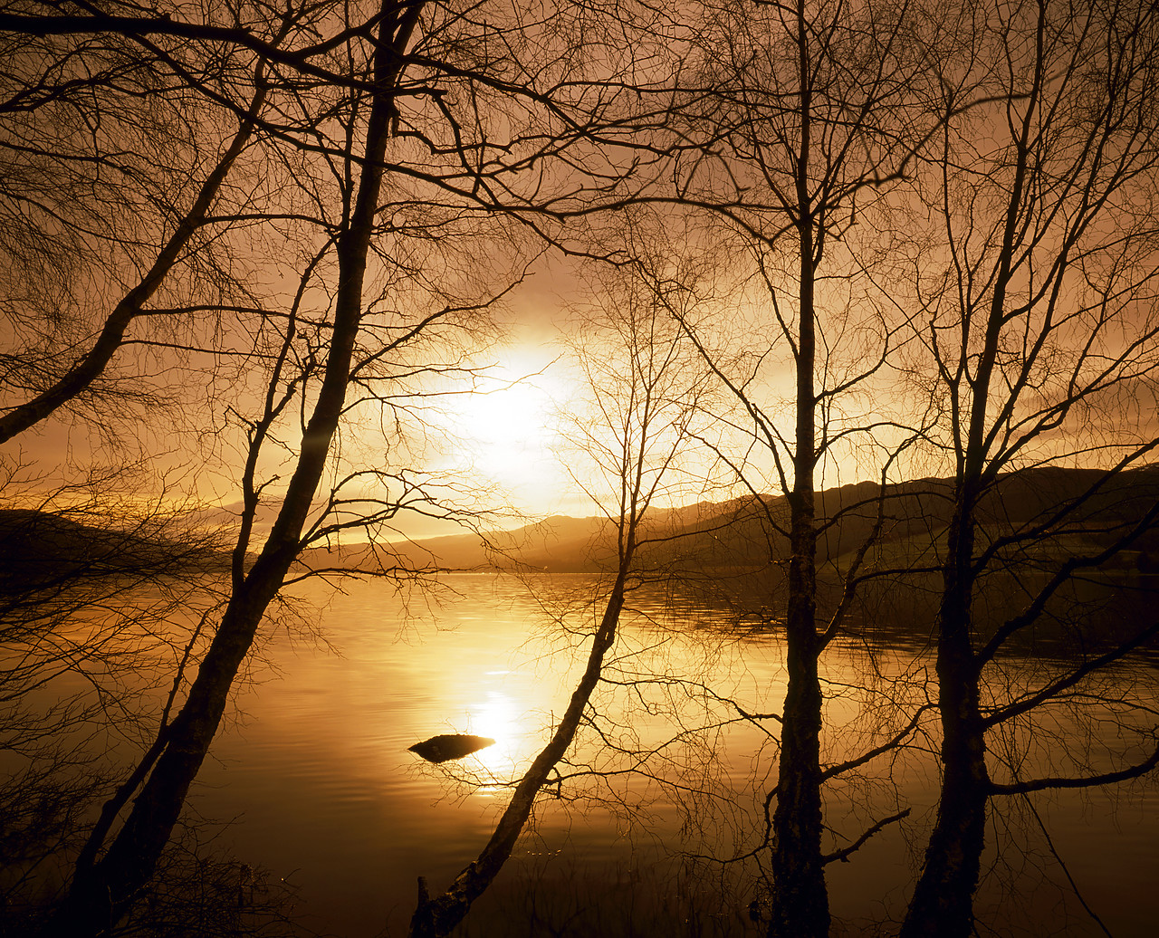 #891990-1 - Sunrise over Loch Tummel, Tayside Region, Scotland