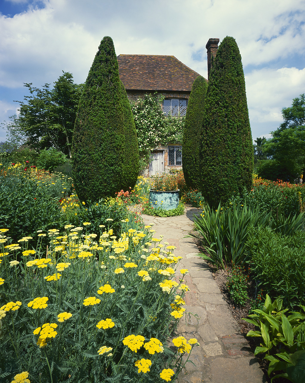 #892232-2 - Garden Path & Cottage, Sissinghurst, Kent, England