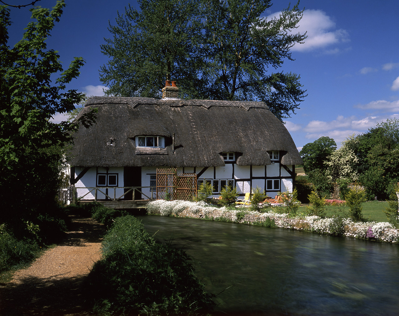 #902878-1 - The Fulling Mill Cottage, New Alresford, Hampshire, England