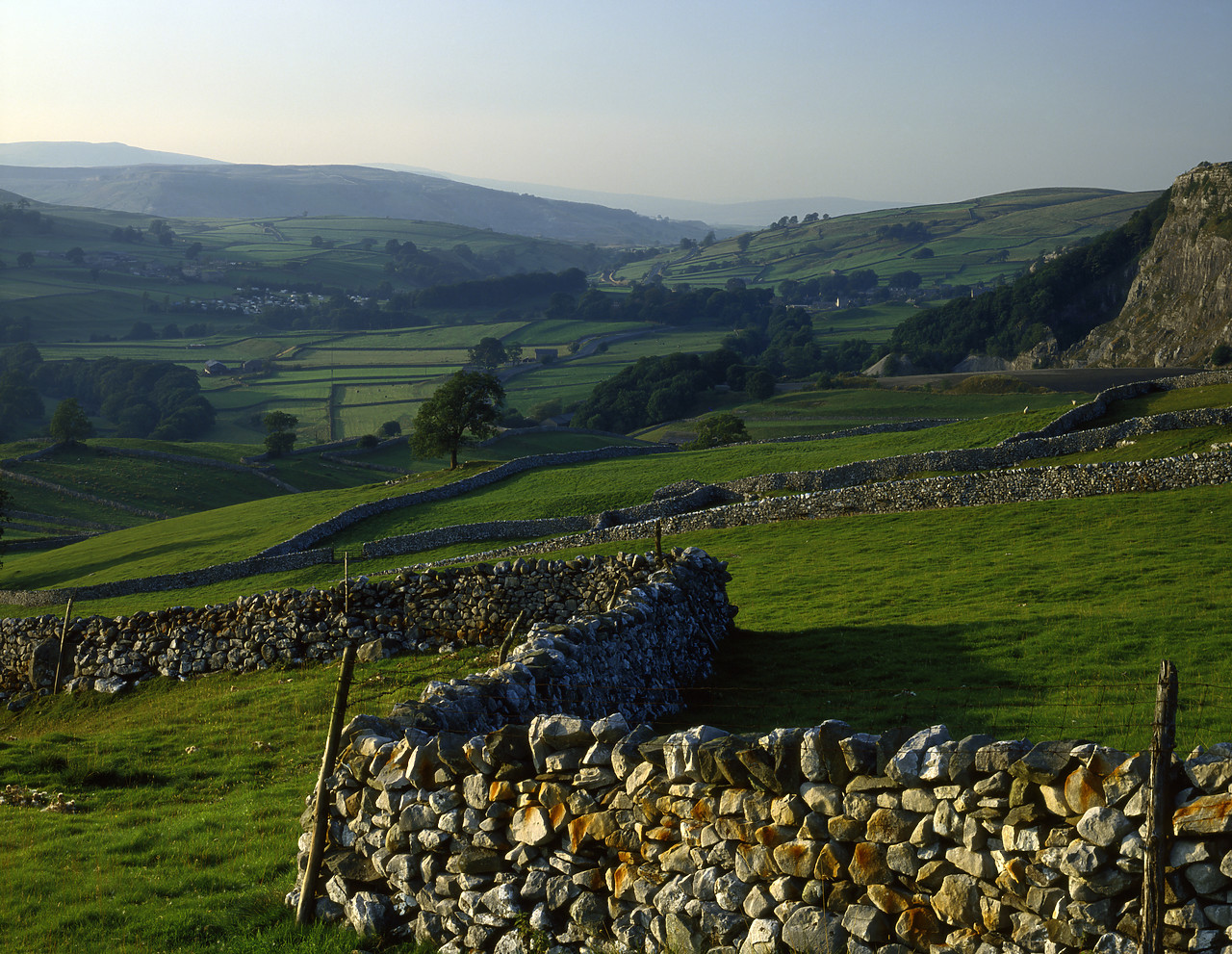 #913680-1 - Stone Walls & Countryside, near Grassington, North Yorkshire, England