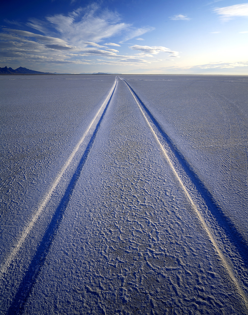 #913799 - 'The Road to Nowhere', Bonneville Salt Flats, Utah, USA