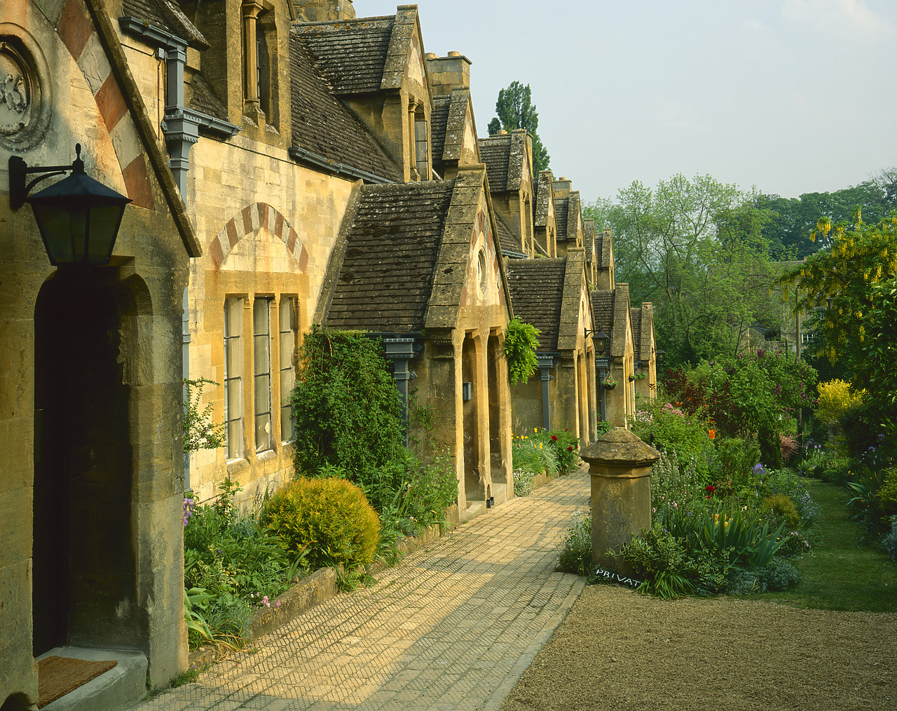 #924005-3 - Row of Cottages, Winchcombe, Gloucestershire, England