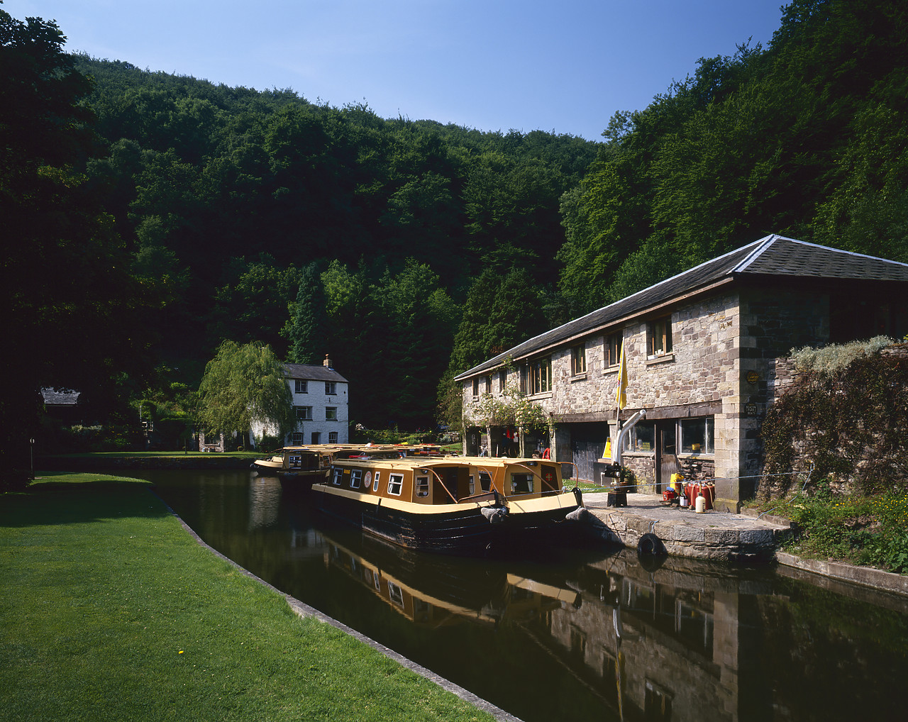 #944686-1 - Llanfoist Wharf, Monmouthshire & Brecon Canal, Gwent, Wales