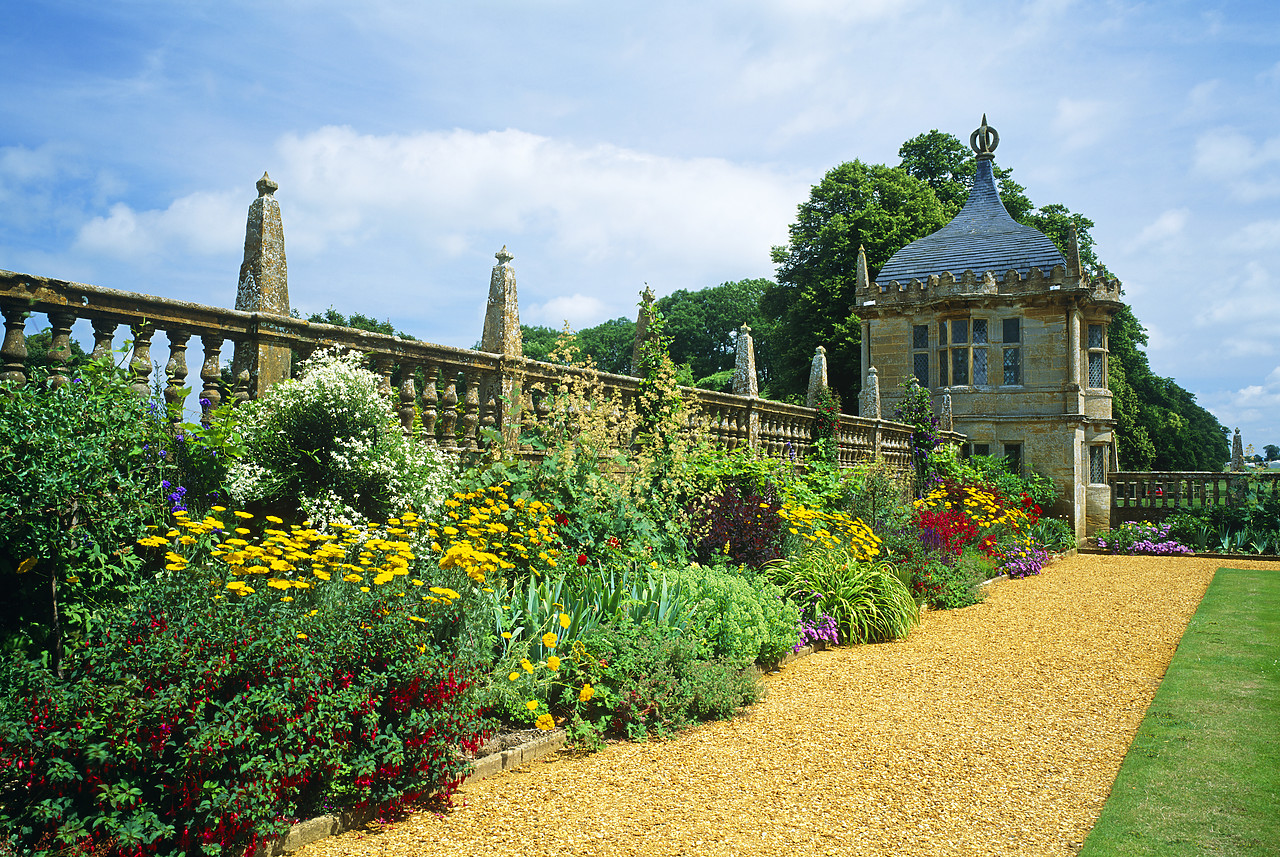 #944785-2 - Garden at Montacute House, Montacute, Somerset, England