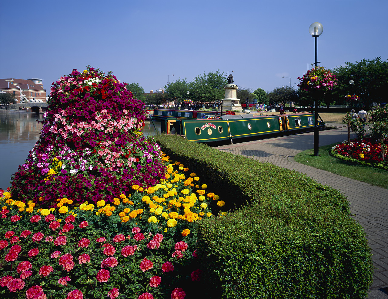 #944810-3 - Flower Bed & Canal Boats, Stratford-upon-Avon, Warwickshire, England