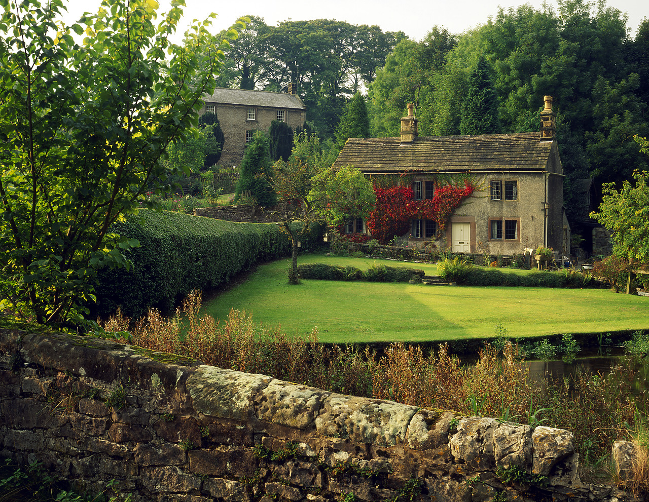 #944814-2 - Cottage at Alport, Peak District National Park, Derbyshire, England