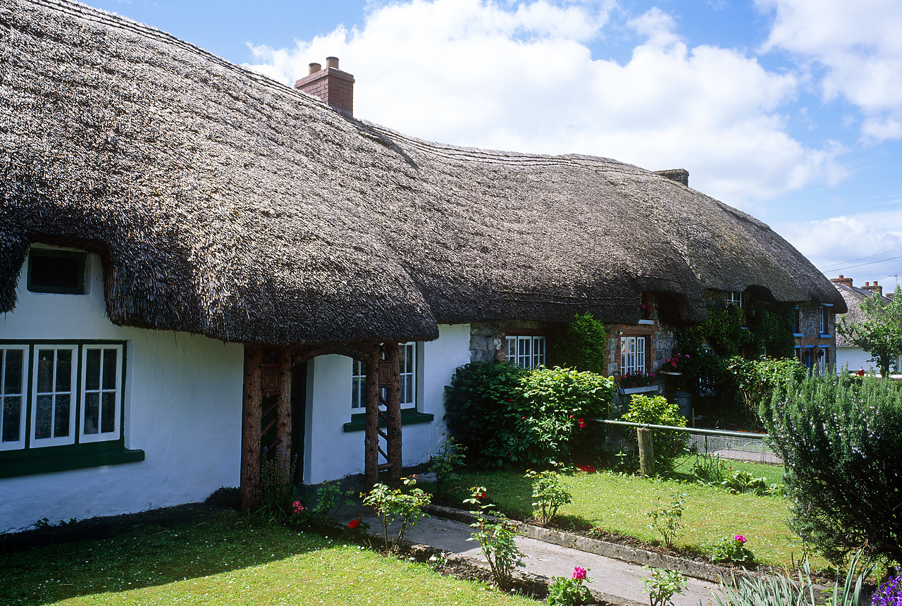 #955364-2 - Thatched Cottage, Adare, Co. Limerick, Ireland