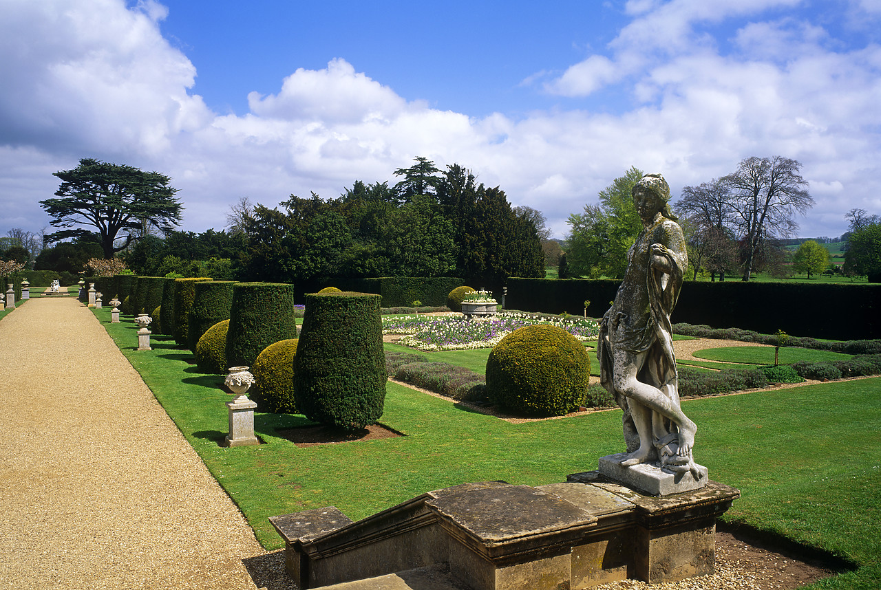 #955984-1 - Garden at Belton House, Lincolnshire, England