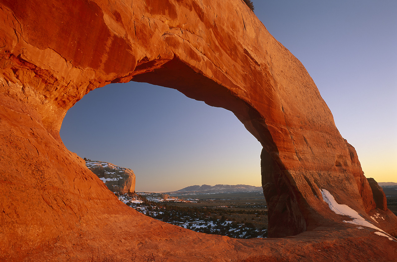 #970083-1 - Wilson Arch, Utah, USA