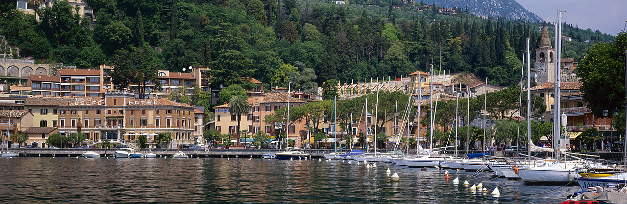 #970278-3 - Garda Riveria, Lake Garda, Italy