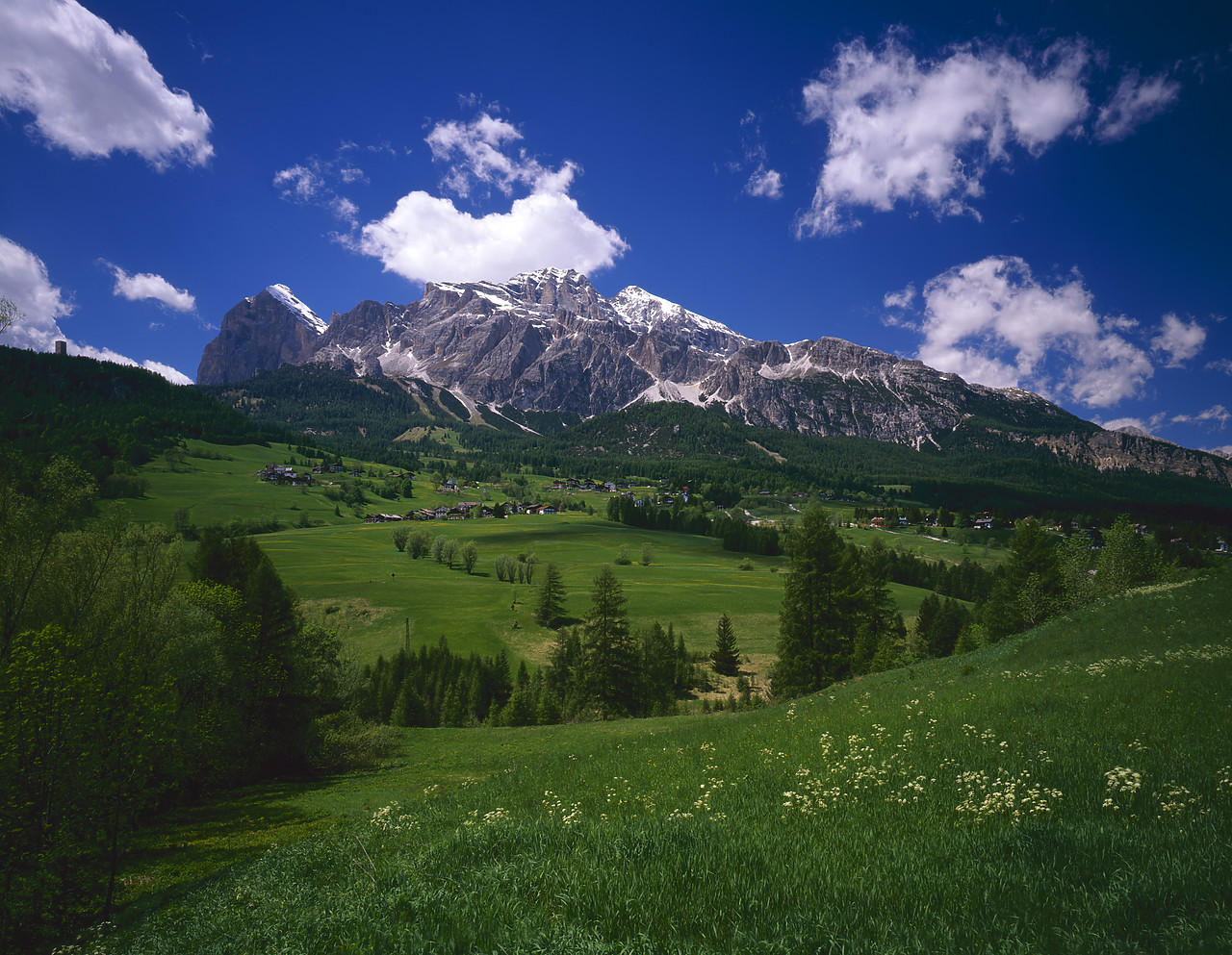 #970286-1 - The Dolomites, Cortina D'Ampezzo, Italy