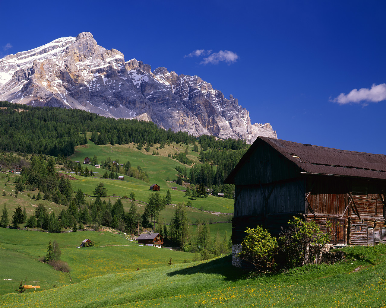 #970292-3 - The Dolomites, Pedraces, Italy