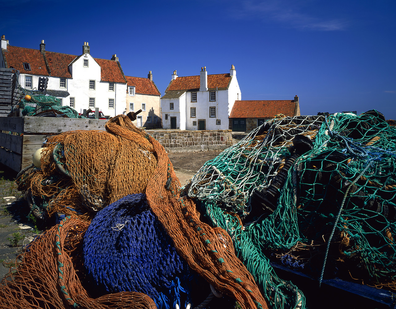 #970383-1 - Fishing Nets & Cottages, Pittenweem, Fife, Scotland