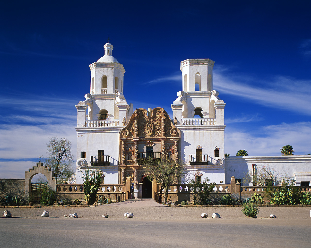 #980501-2 - San Xavier Mission, Tucson, Arizona, USA