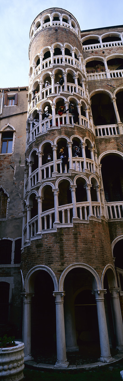 #990078-1 - Contarini Bovolo (Spiral Staircase) Venice, Italy