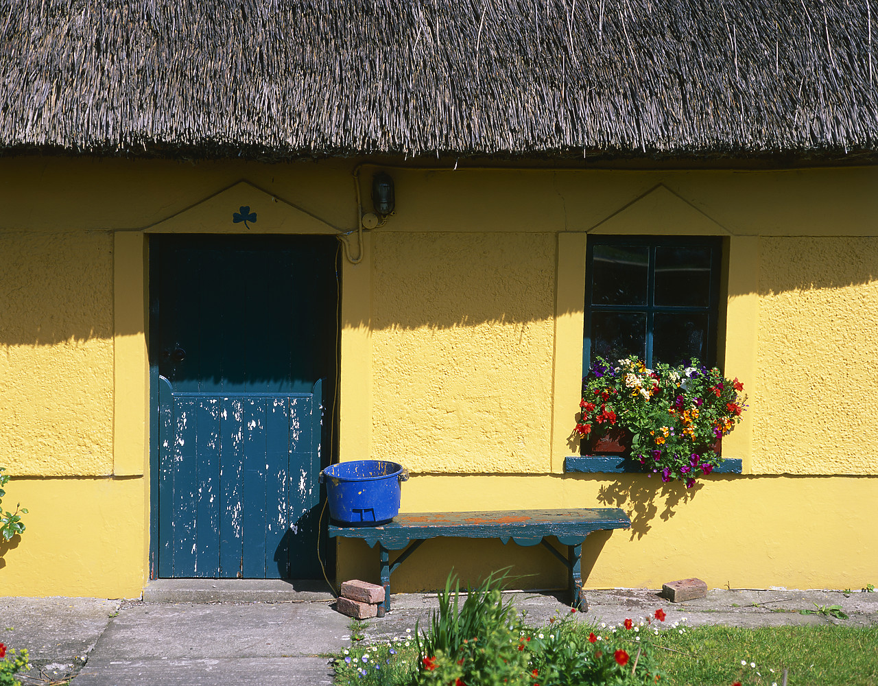 #990274-1 - Thatched Cottage, near Listowel, Co. Kerry, Ireland