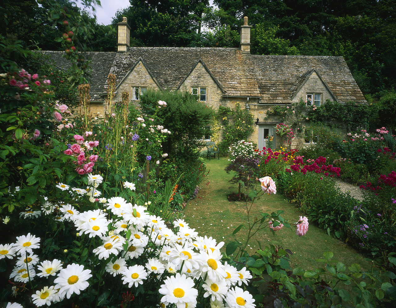 #990428-3 - Cottage Garden, Bibury, Gloucestershire, England