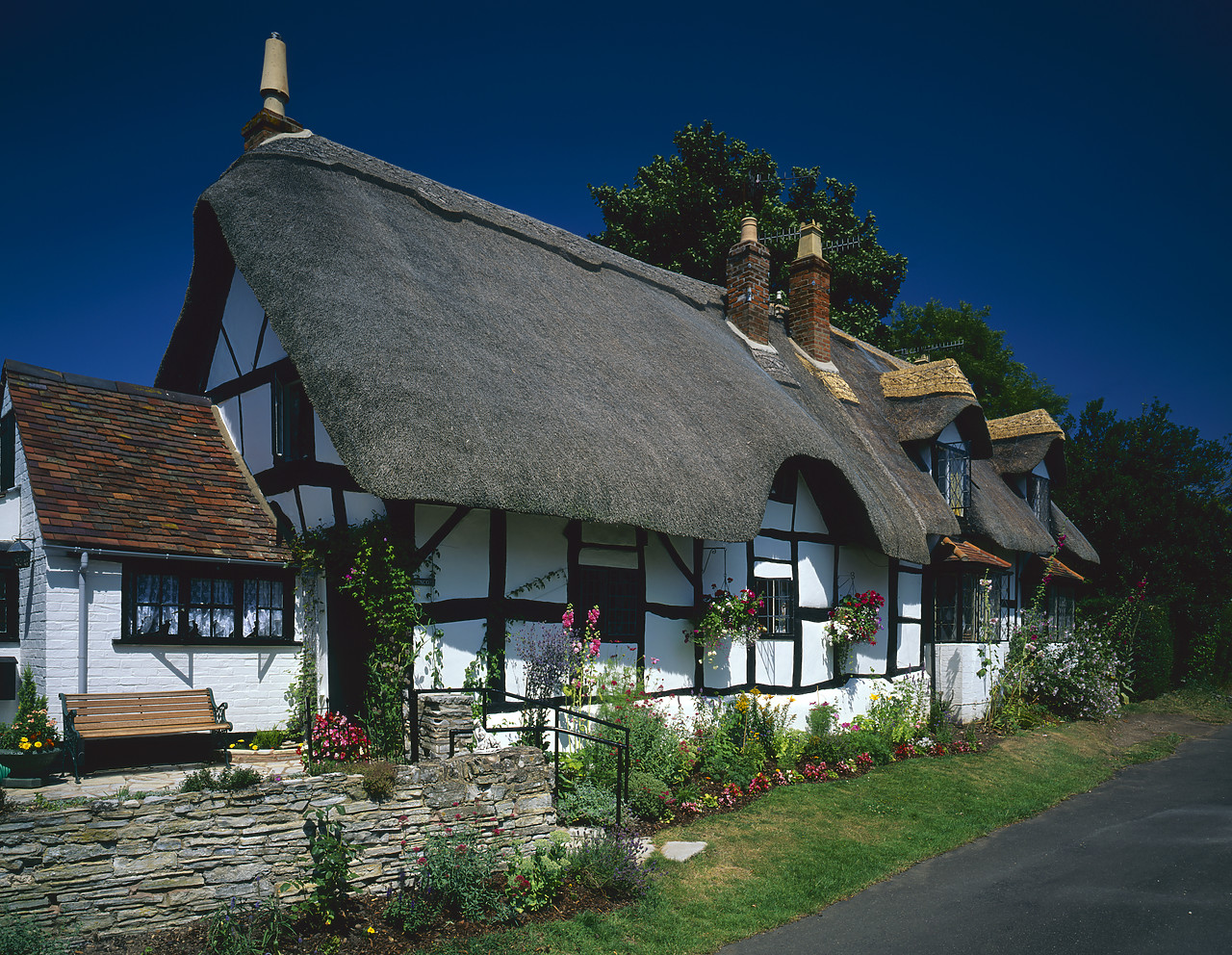 #990481-2 - Ten Penny Cottage, Welford-Upon-Avon, Warwickshire, England